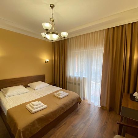 Сонячна Соната Hotel Polyana  Ngoại thất bức ảnh