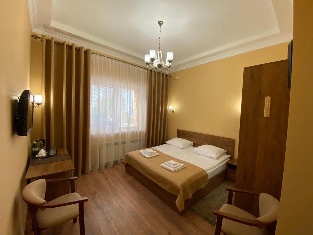 Сонячна Соната Hotel Polyana  Ngoại thất bức ảnh